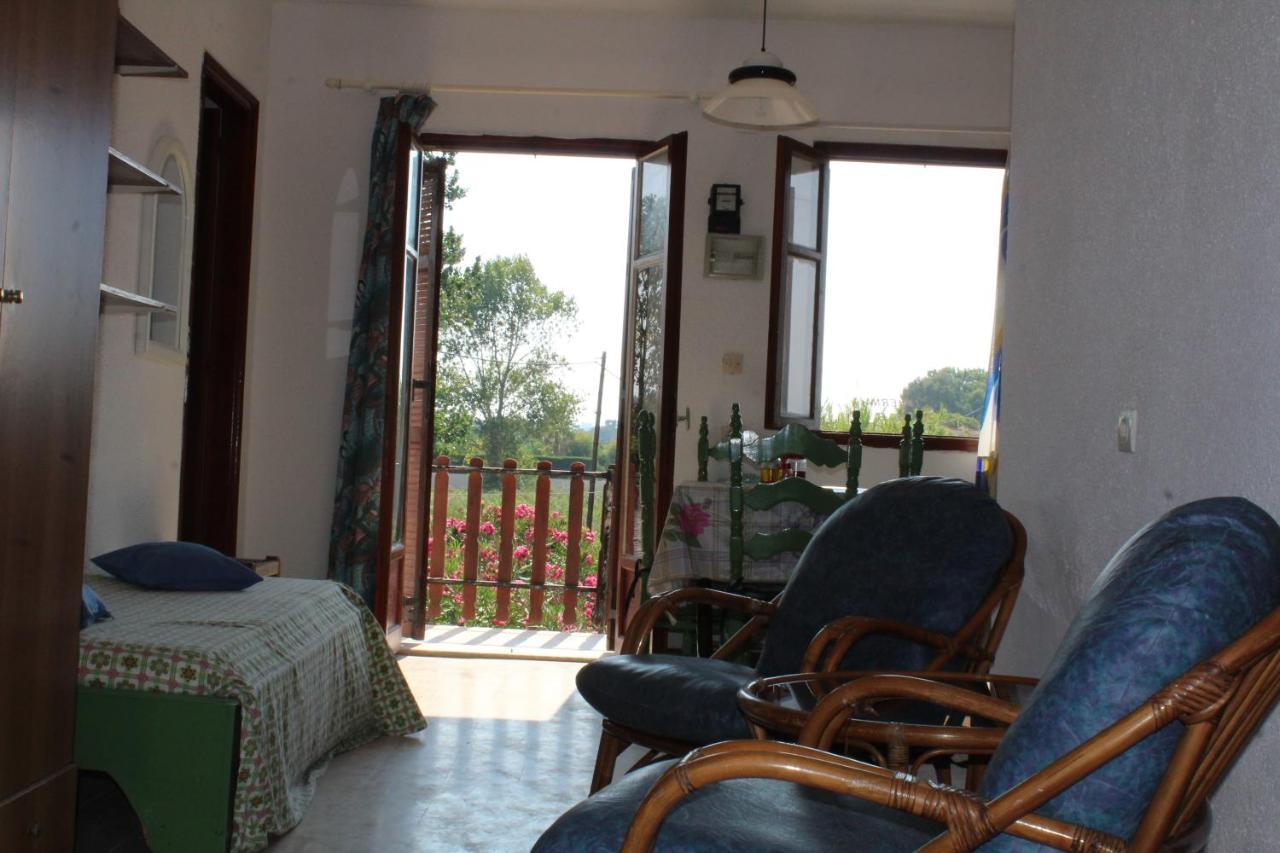 Nikos Seaside Apartments Litheres Dış mekan fotoğraf