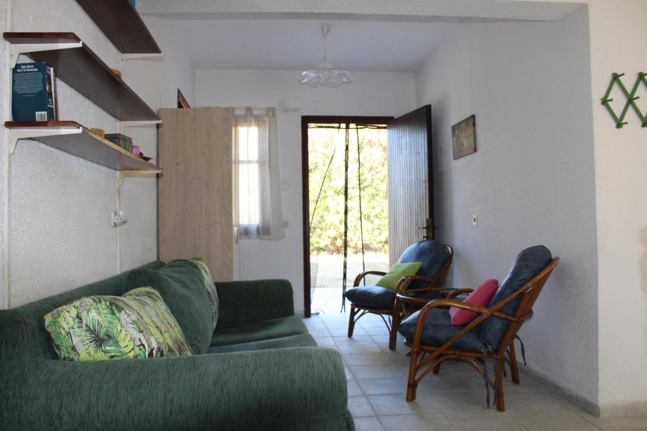 Nikos Seaside Apartments Litheres Dış mekan fotoğraf